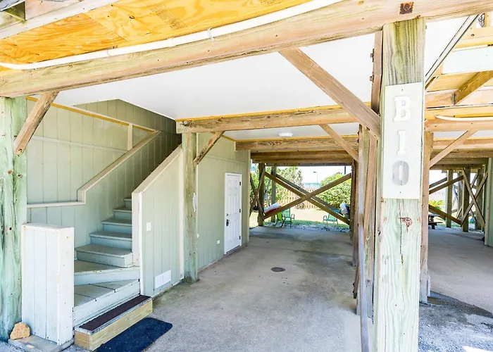 Crow's Nest B10 Holiday home *